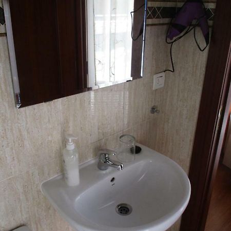 Hostal Becares Паленсія Екстер'єр фото