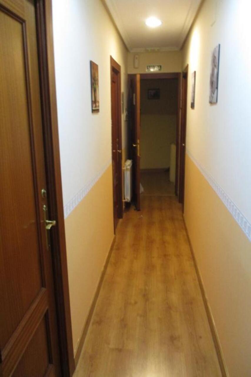 Hostal Becares Паленсія Екстер'єр фото