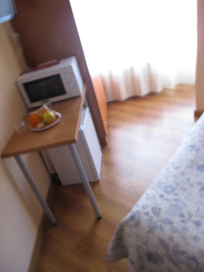 Hostal Becares Паленсія Екстер'єр фото